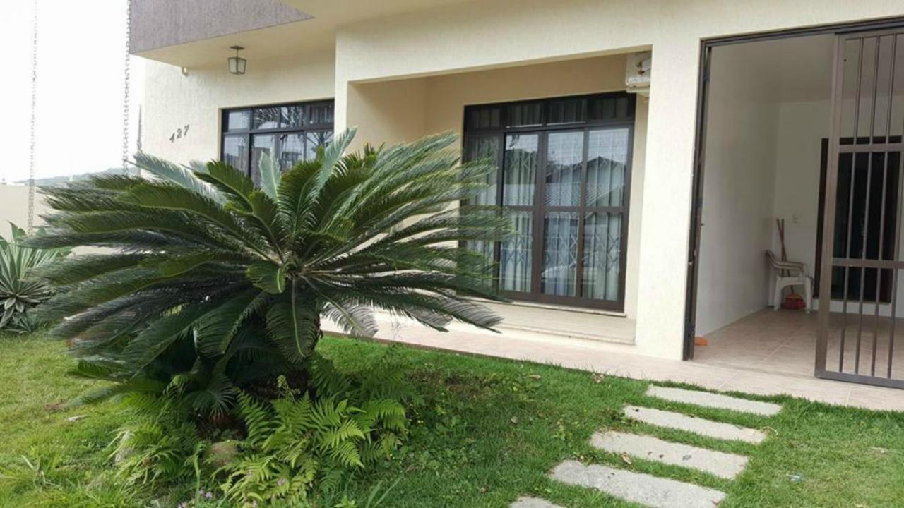 Bombinhas Brasil Residence II Guest House No Centro Экстерьер фото
